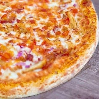 Garlic Chicken Pizza